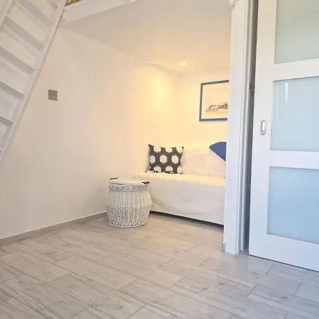 Vincent Ustronie Morskie